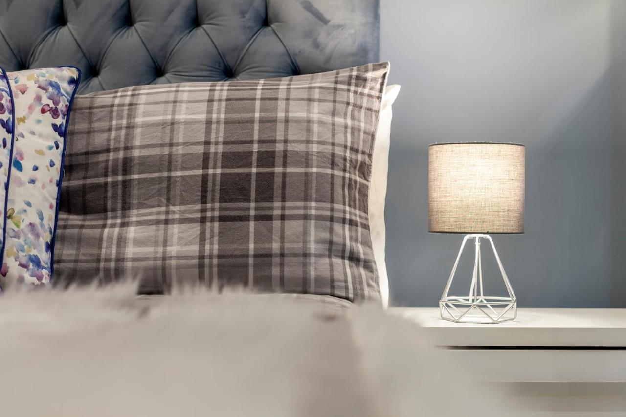 Private Double Bd With Optional Balcony, 15 Mins To London Cc 아파트 외부 사진