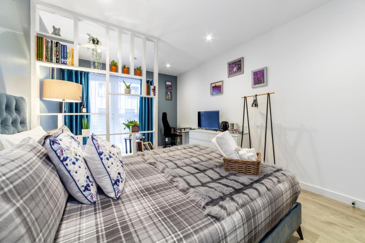 Private Double Bd With Optional Balcony, 15 Mins To London Cc 아파트 외부 사진